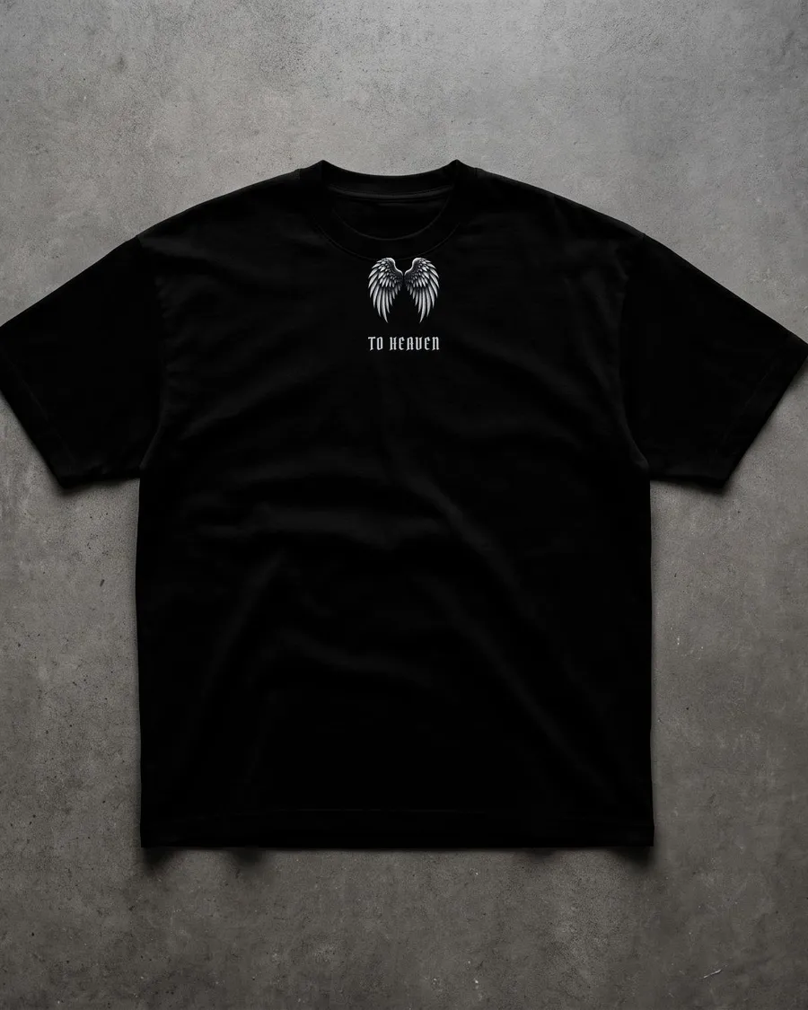 Remera oversize To Heaven Negra con plata