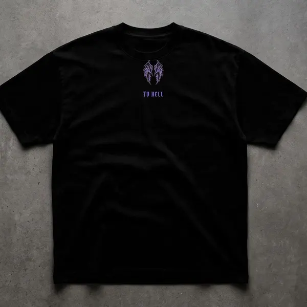 Remera oversize To Hell negra con violeta, talles M a 2XL: remera oversize estampada demonio